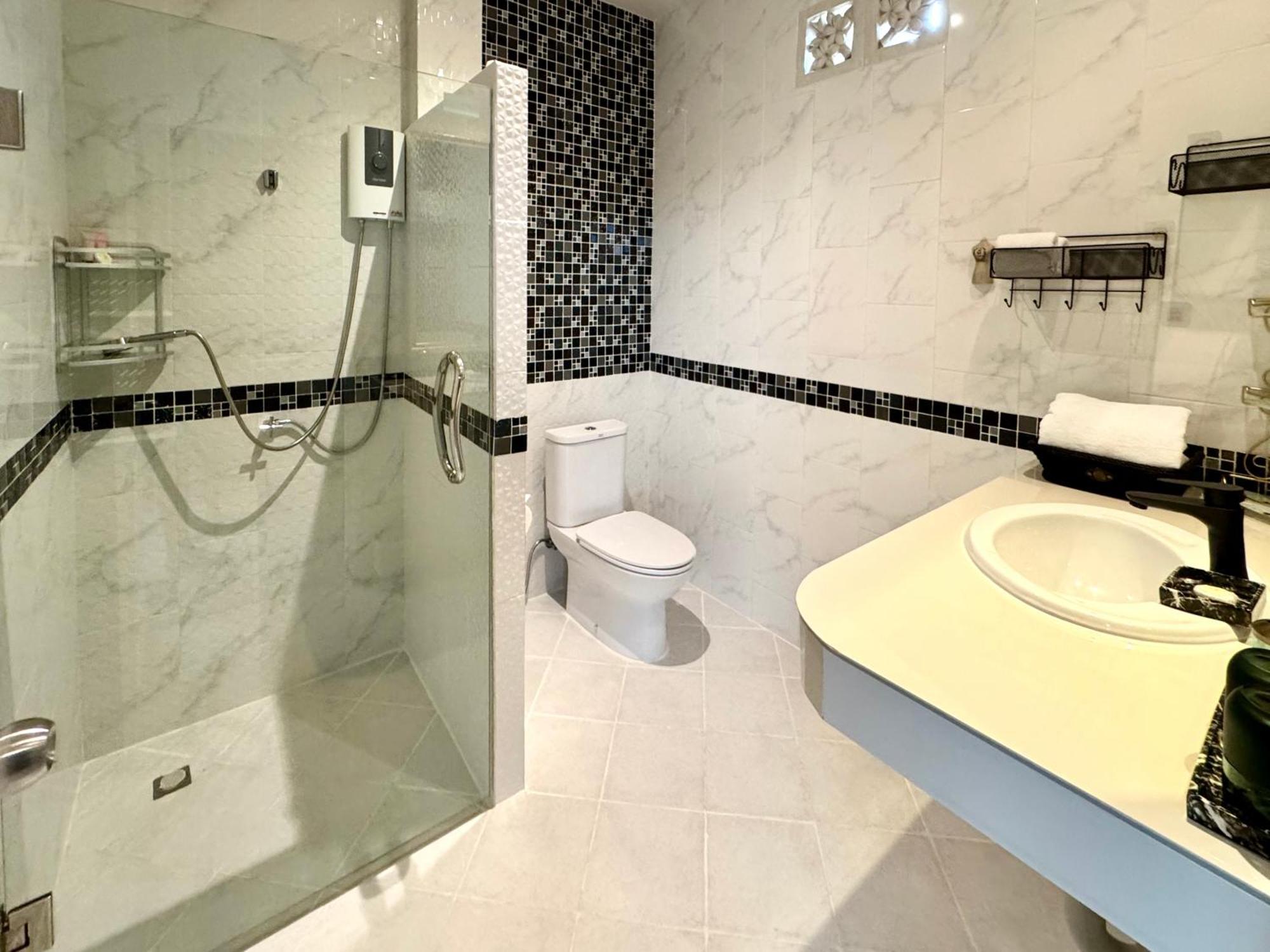 Klong Muang Beach Apartment Екстер'єр фото